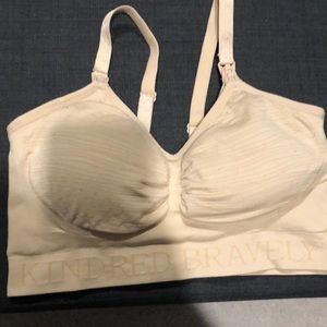 Kindred Braverly Handsfree Nursing/Pumping Bra